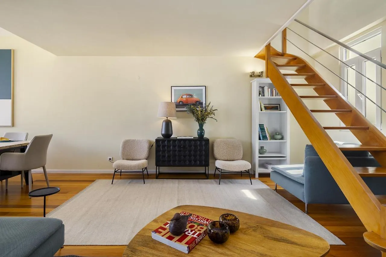 Whome Luxury Lisbon Penthouse: Designer Decor & Epic Views Apartament
